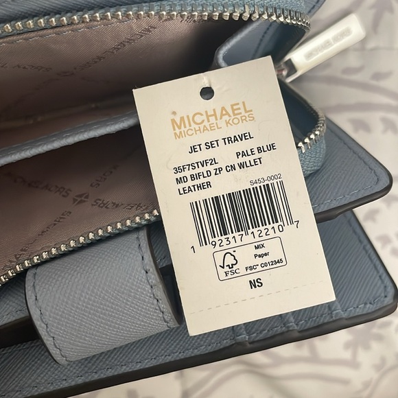 Michael Kors Wallet NWT - Picture 8 of 9